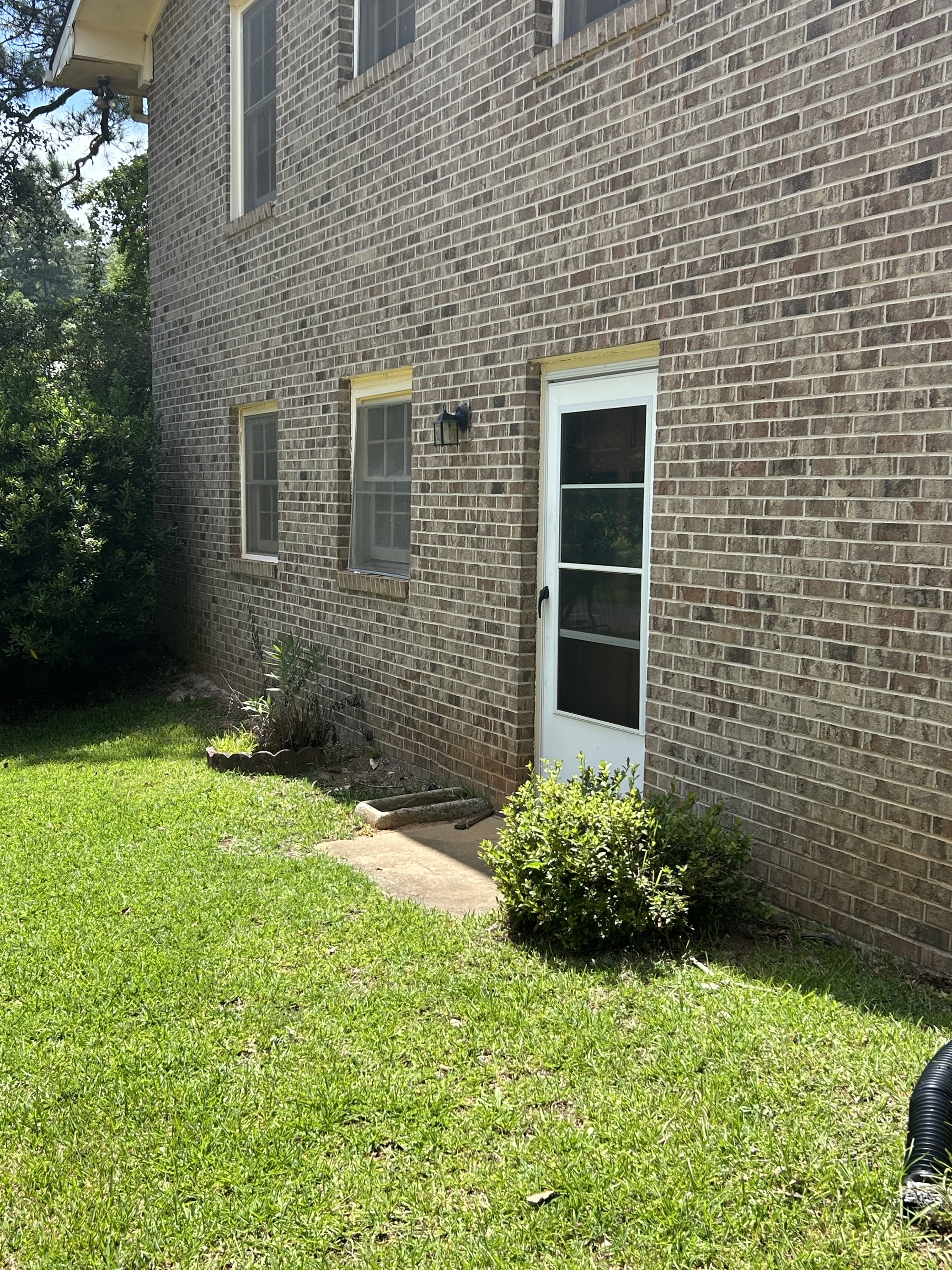 1973 Wood Valley Road